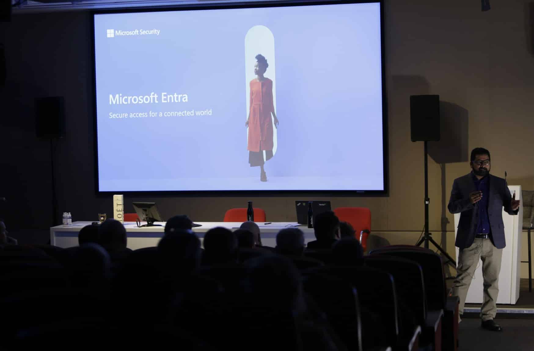 Rohit Gulati giving his keynote speech at Microsoft Summit 2022
